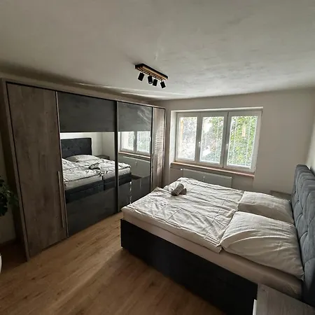Svoboda Apartament *